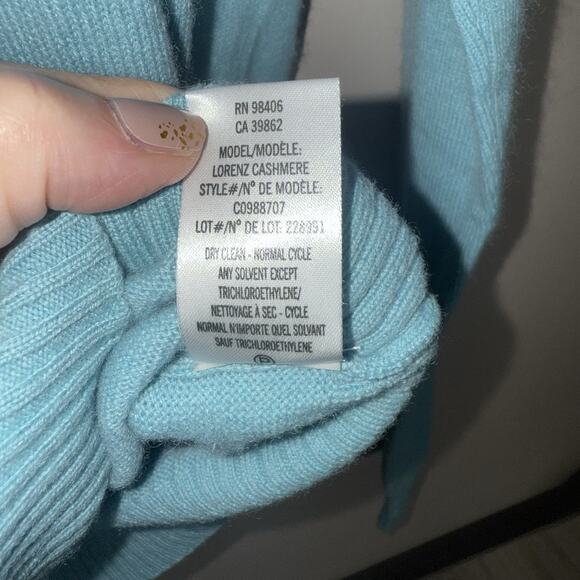 Theory Women’s Aqua 100% Cashmere Crewneck Sweater, Medium, EUC - Picture 8 of 9